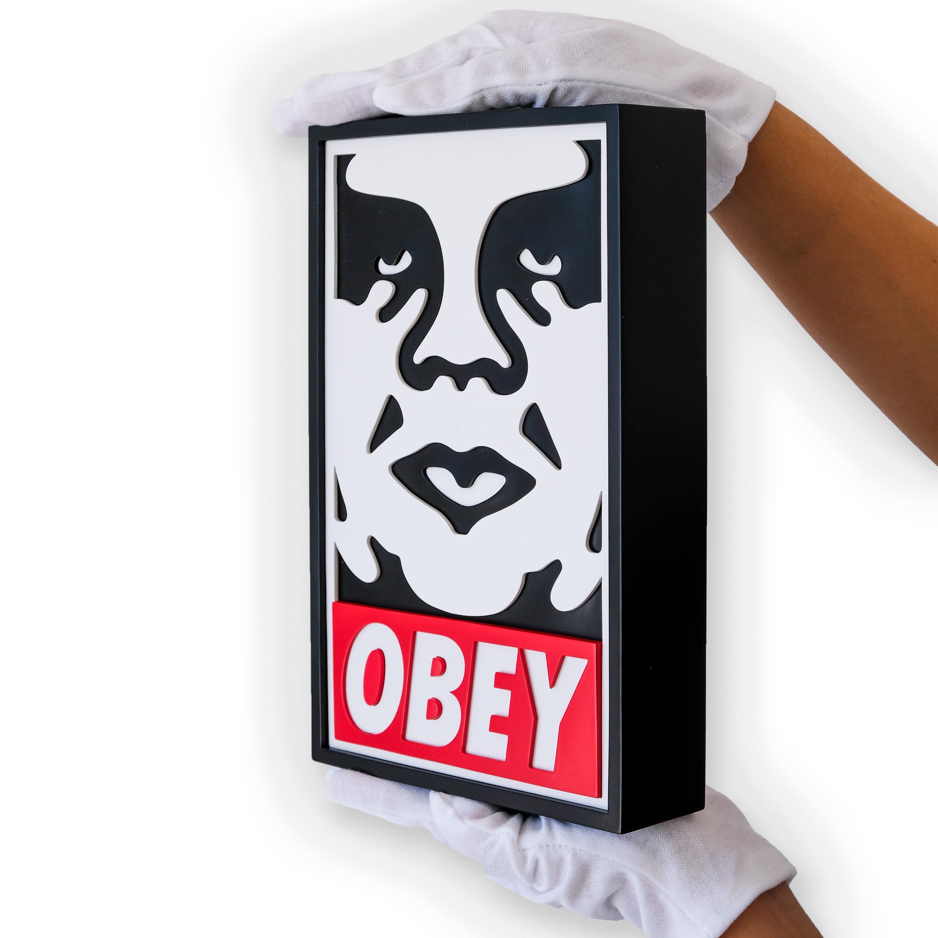 OBEY : Sculpture Visage Icône (Noir & Blanc)