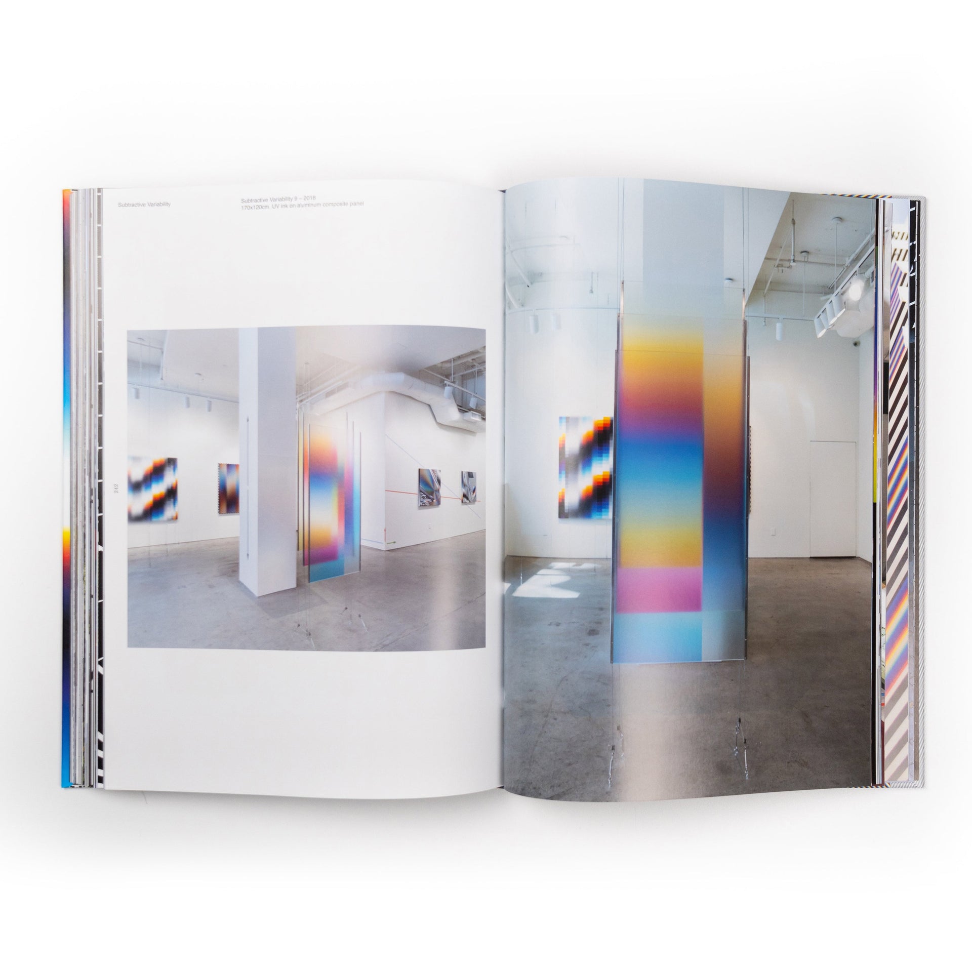 Felipe Pantone: Praesentia