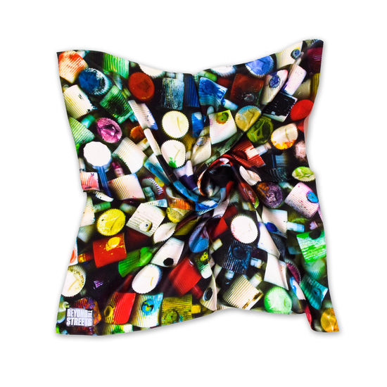 BEYOND THE STREETS: Spray Caps Silk Scarf